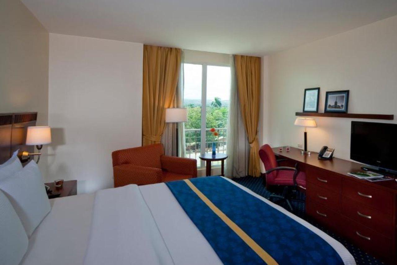 Hodelpa Garden Court Otel Santiago De Los Caballeros Dış mekan fotoğraf