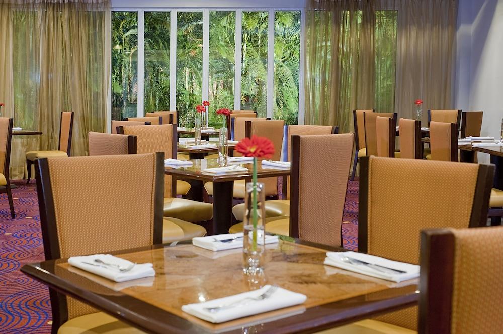 Hodelpa Garden Court Otel Santiago De Los Caballeros Dış mekan fotoğraf