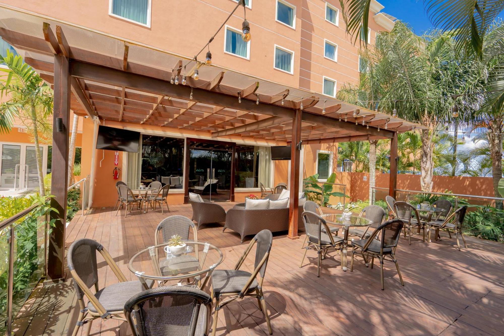 Hodelpa Garden Court Otel Santiago De Los Caballeros Dış mekan fotoğraf